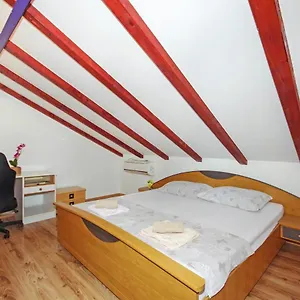 House Apartment Split