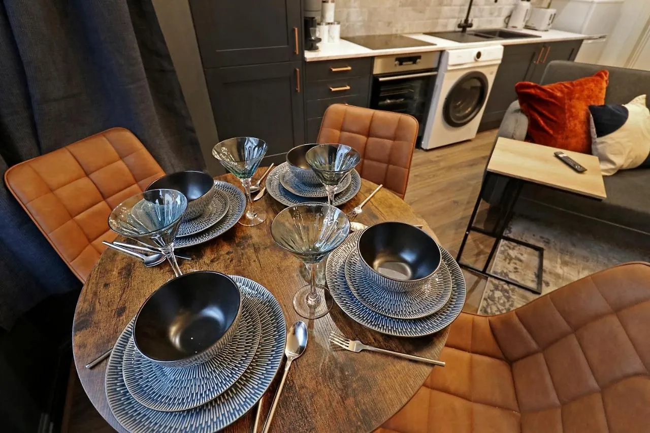 Black Pearl Stays - Saltburn Apartments  Saltburn-by-the-Sea
